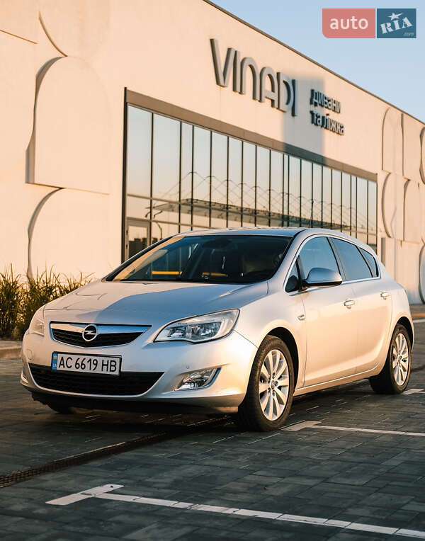 Opel Astra 2010