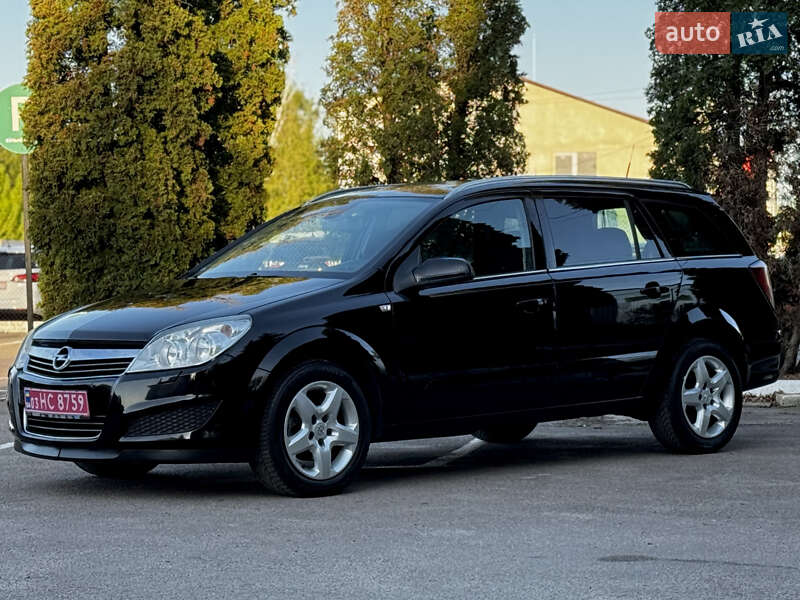Универсал Opel Astra 2007 в Дубно