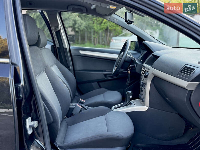 Универсал Opel Astra 2007 в Дубно