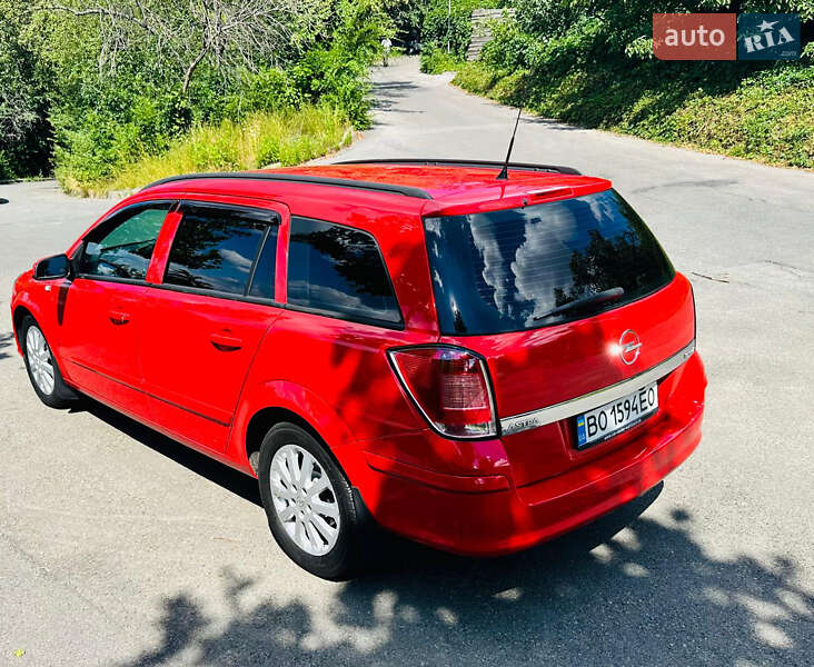 Универсал Opel Astra 2004 в Киеве
