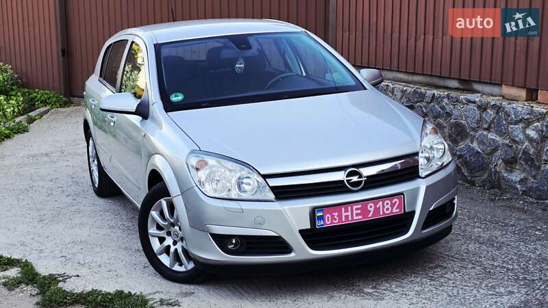Хетчбек Opel Astra 2004 в Полтаві