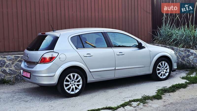 Хетчбек Opel Astra 2004 в Полтаві