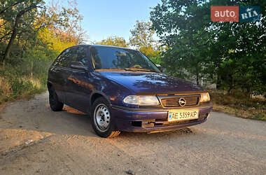 Хэтчбек Opel Astra 1995 в Днепре