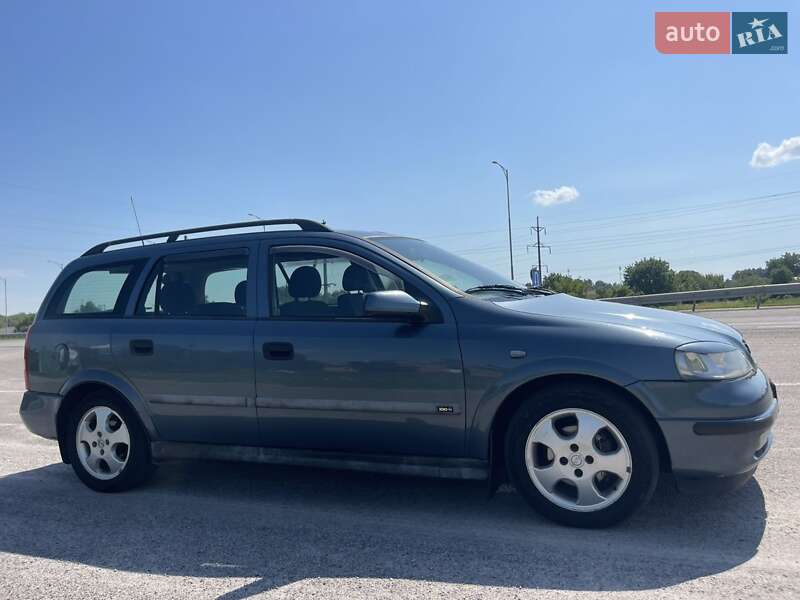 Универсал Opel Astra 1999 в Калиновке