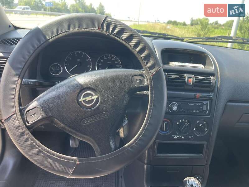 Универсал Opel Astra 1999 в Калиновке