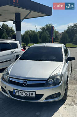 Кабріолет Opel Astra 2009 в Калуші