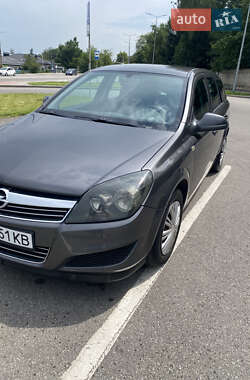 Універсал Opel Astra 2012 в Вінниці