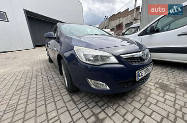 Универсал Opel Astra 2011 в Львове