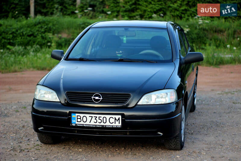 Седан Opel Astra 2008 в Кременце