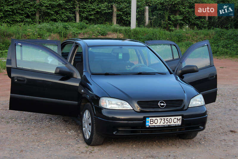 Седан Opel Astra 2008 в Кременце