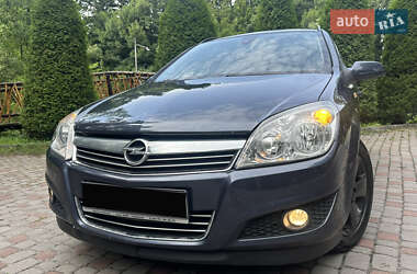 Универсал Opel Astra 2008 в Трускавце