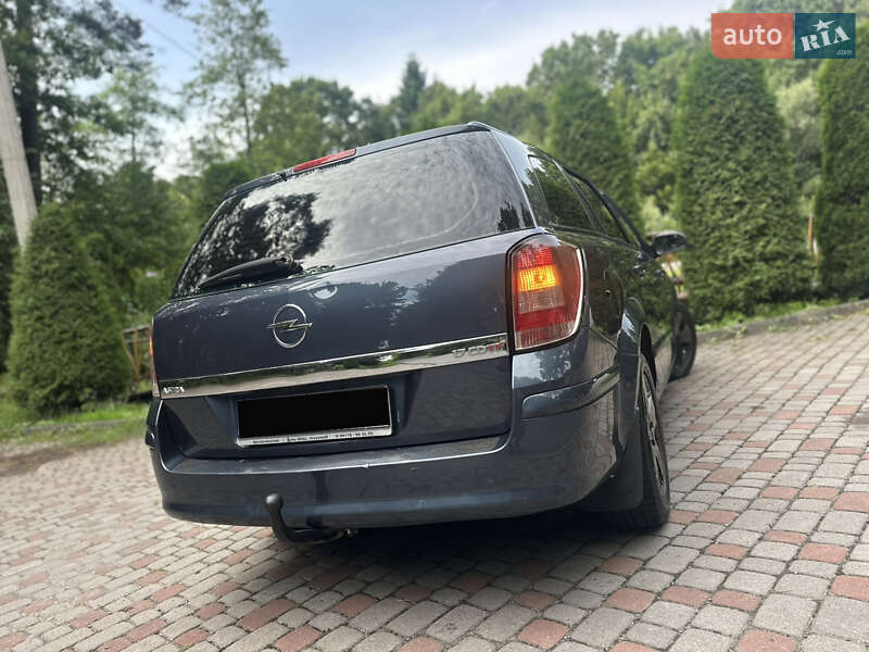 Универсал Opel Astra 2008 в Трускавце