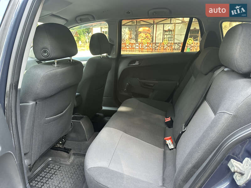 Универсал Opel Astra 2008 в Трускавце