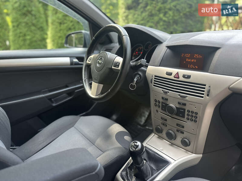 Универсал Opel Astra 2008 в Трускавце