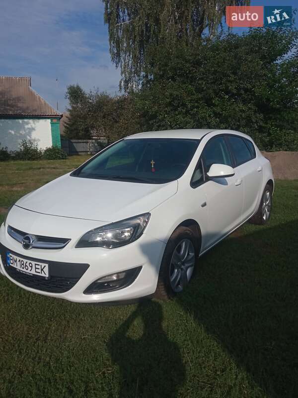 Хэтчбек Opel Astra 2014 в Талалаевке