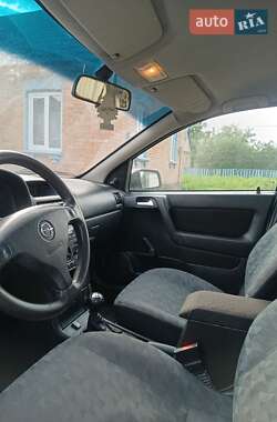 Седан Opel Astra 2000 в 
