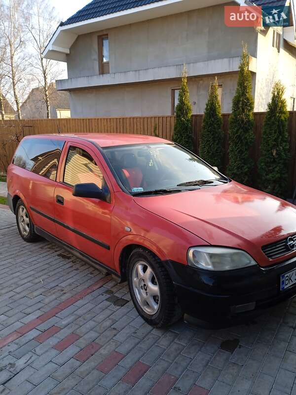 Універсал Opel Astra 2006 в Почаєві