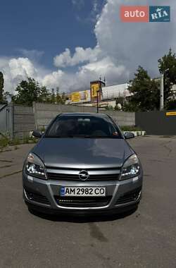 Хэтчбек Opel Astra 2007 в 