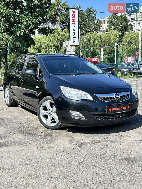 Универсал Opel Astra 2012 в Сумах