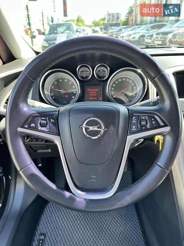 Универсал Opel Astra 2012 в Сумах