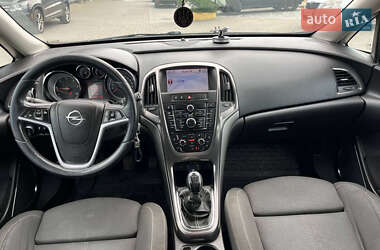 Універсал Opel Astra 2011 в 