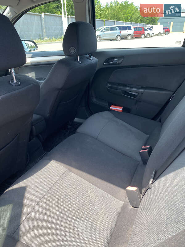 Універсал Opel Astra 2007 в Харкові