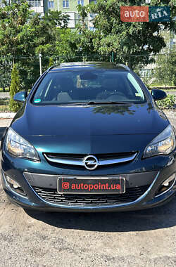 Универсал Opel Astra 2014 в Сумах