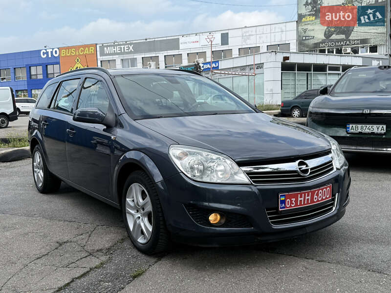 Універсал Opel Astra 2009 в Вінниці