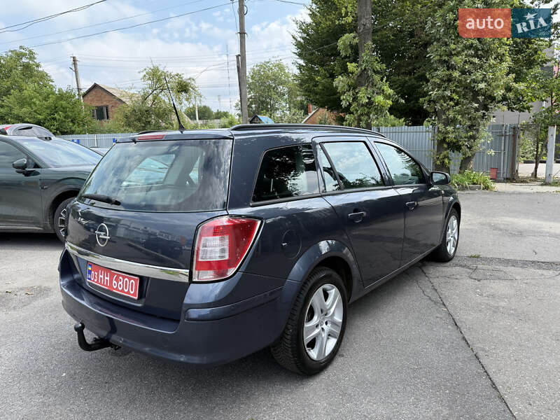 Універсал Opel Astra 2009 в Вінниці
