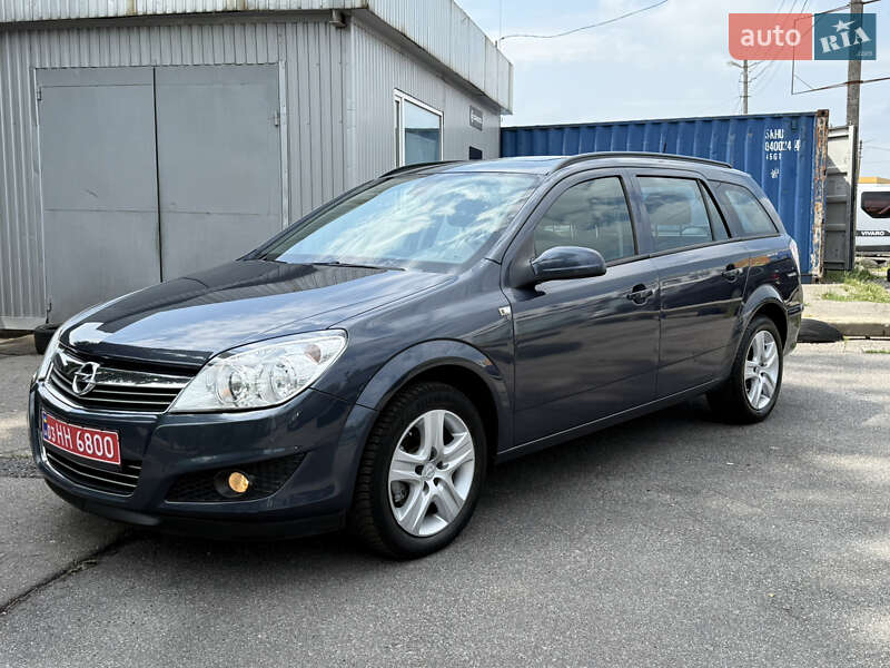Універсал Opel Astra 2009 в Вінниці