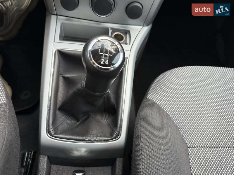 Універсал Opel Astra 2009 в Вінниці