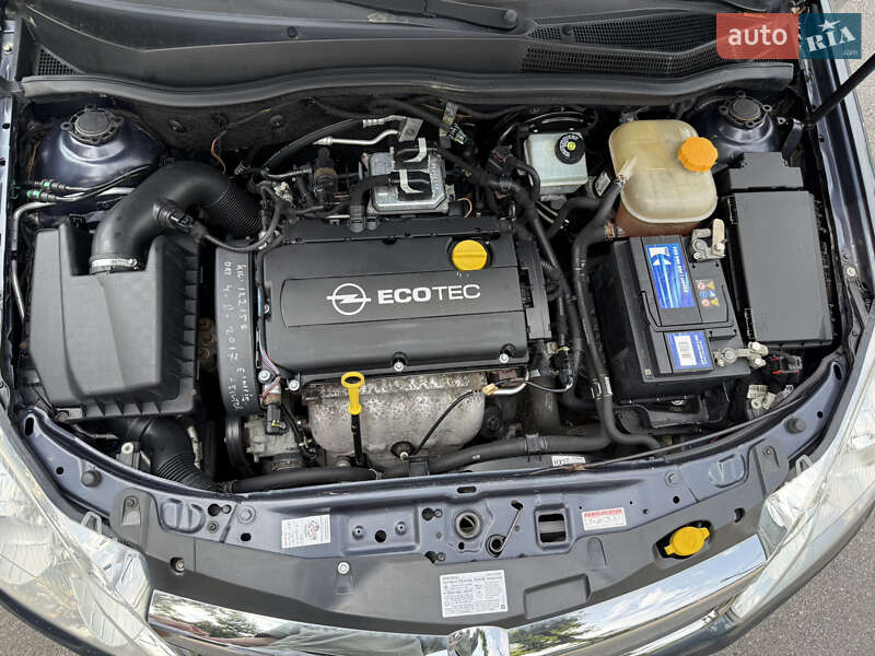 Універсал Opel Astra 2009 в Вінниці