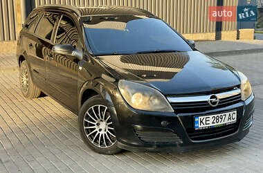 Універсал Opel Astra 2005 в Дніпрі