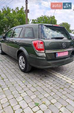Универсал Opel Astra 2009 в 