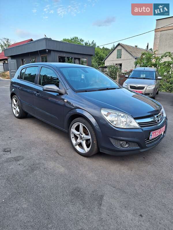 Opel Astra 2008
