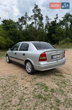 Седан Opel Astra 2002 в Житомирі