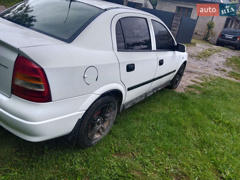 Хетчбек Opel Astra 2007 в Ужгороді