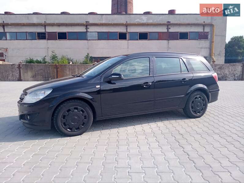 Универсал Opel Astra 2008 в Тернополе