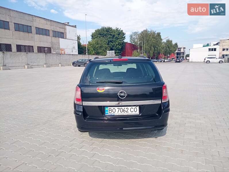 Универсал Opel Astra 2008 в Тернополе