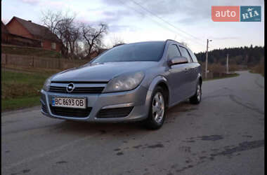 Універсал Opel Astra 2004 в Старому Самборі