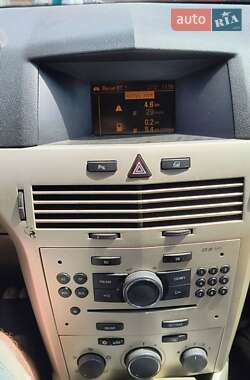 Универсал Opel Astra 2008 в 