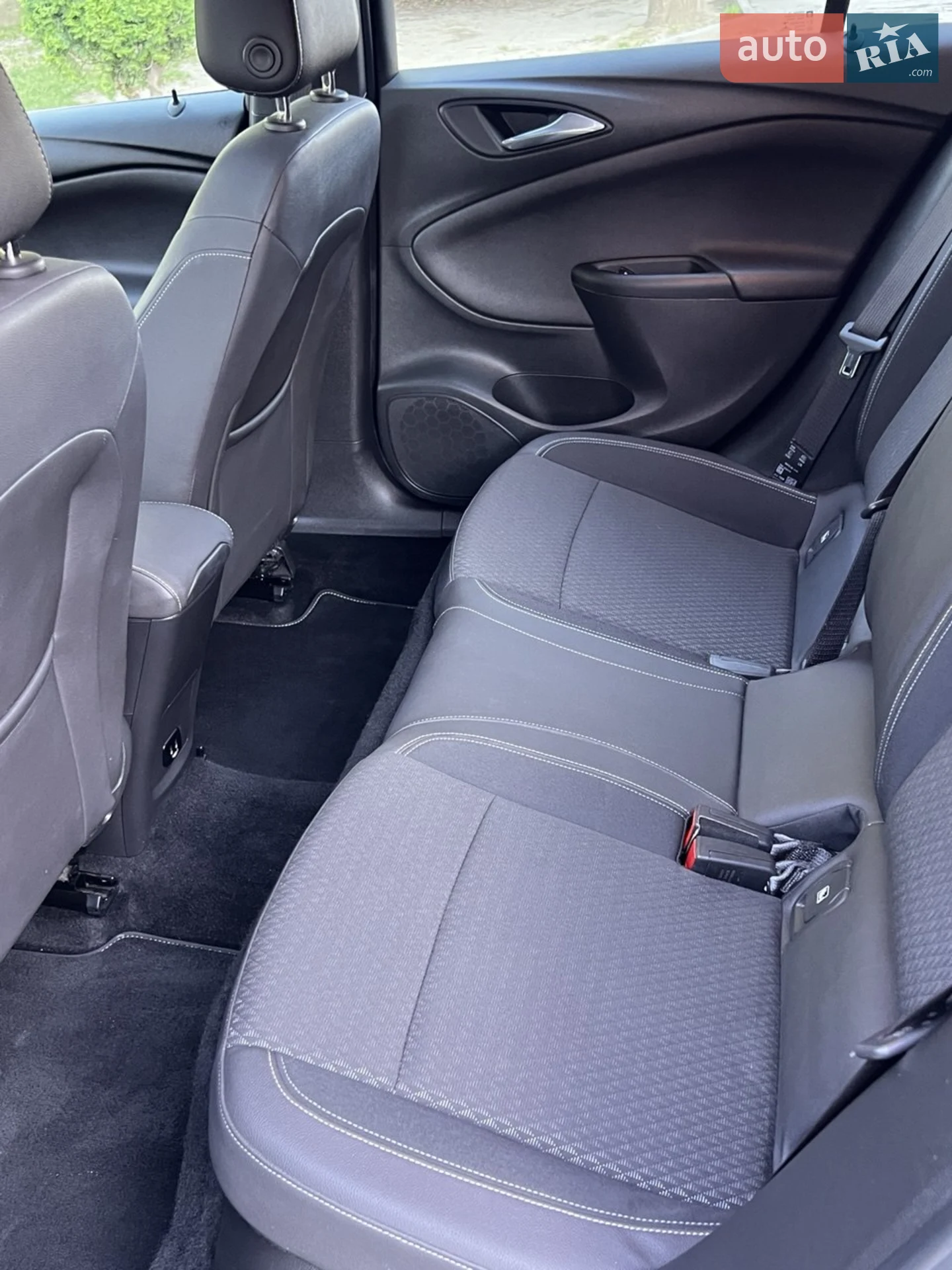 2017 Opel Astra - мініатюра 12