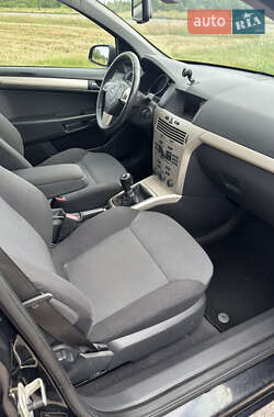 Универсал Opel Astra 2008 в 