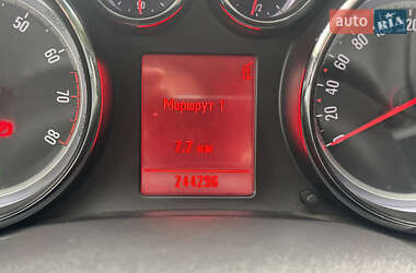 Универсал Opel Astra 2011 в 