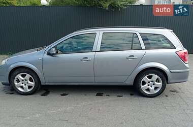 Универсал Opel Astra 2005 в 