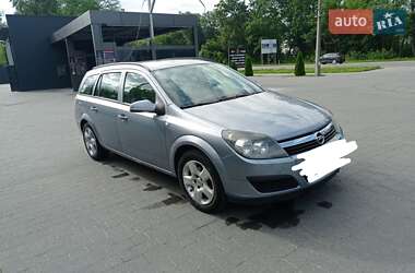 Универсал Opel Astra 2005 в Тлумаче