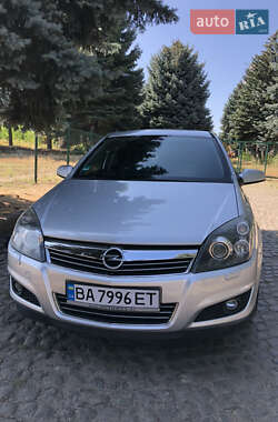 Хетчбек Opel Astra 2008 в Кропивницькому