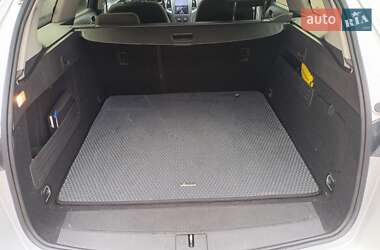 Універсал Opel Astra 2013 в 
