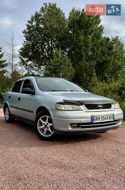 Седан Opel Astra 2004 в Овручі