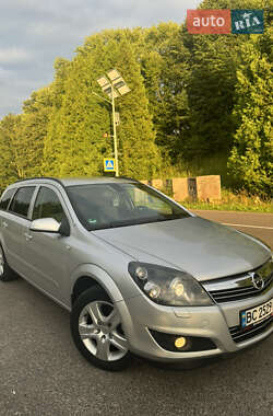 Универсал Opel Astra 2008 в Турке